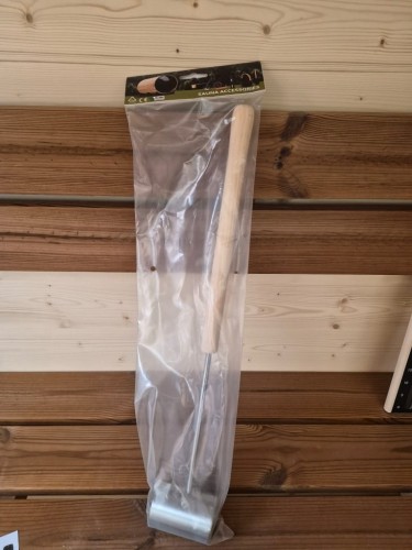 Chochla ze stali nierdzewnej i drewnianym uchwytem 60cm
