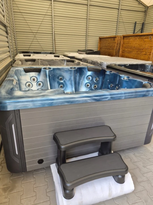 Schodki schody do jacuzzi 72x52x42