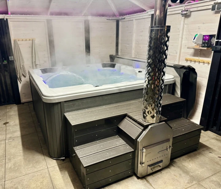 Wanna ogrodowe SPA Balboa 220x220 cm Akryl. Kompletne pokrywa schody